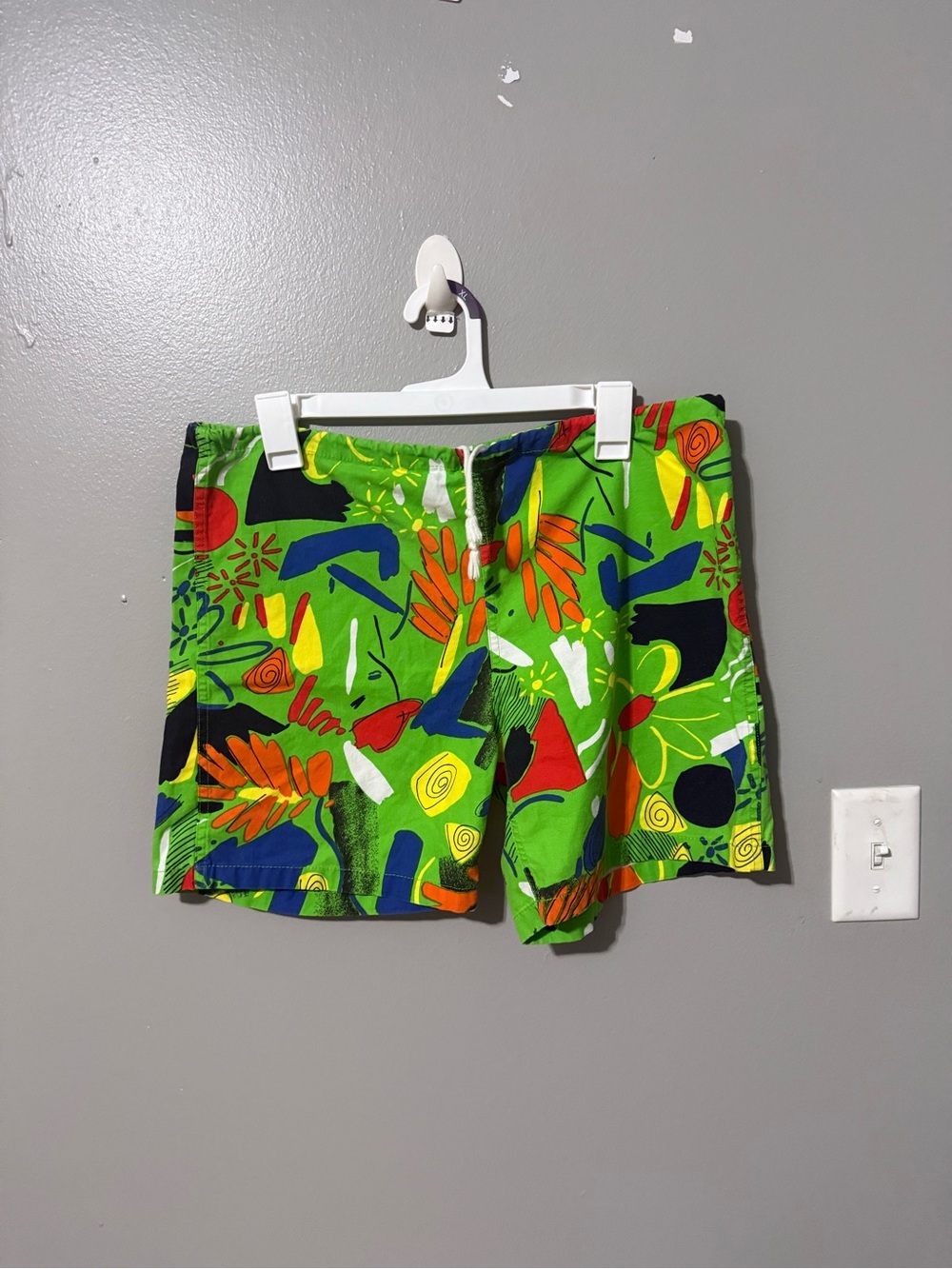 Jams World Men's Bright Green Abstract Athletic Shorts size M